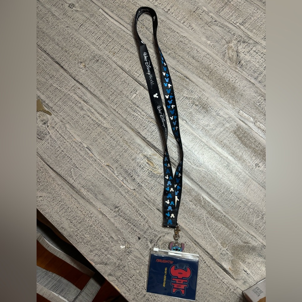 Disney Lanyard with Stitch Lanyard Pouch